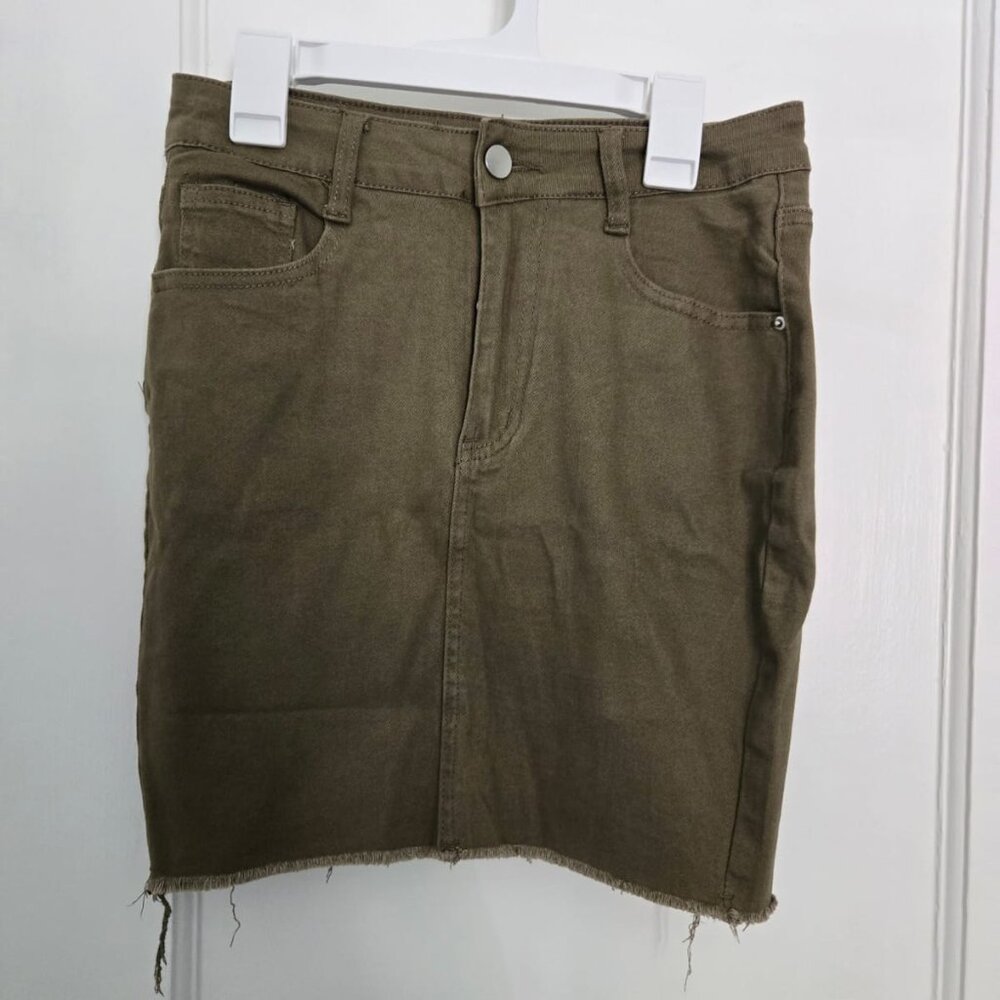 Green Fitted Skirt – Brand New, Never Worn